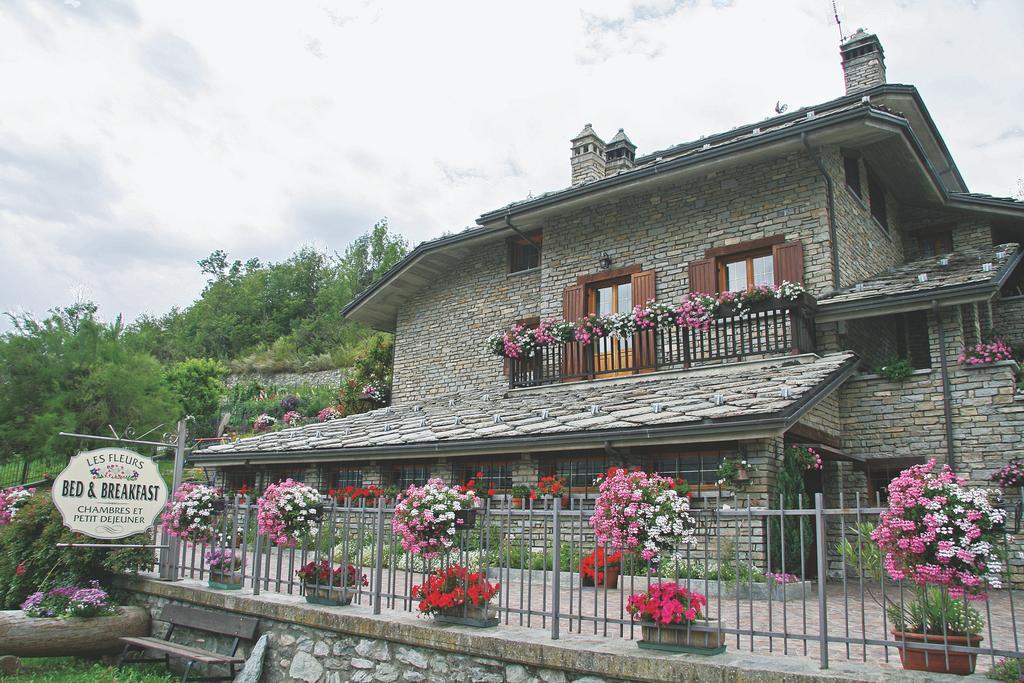 B&B Les Fleurs Gignod Esterno foto