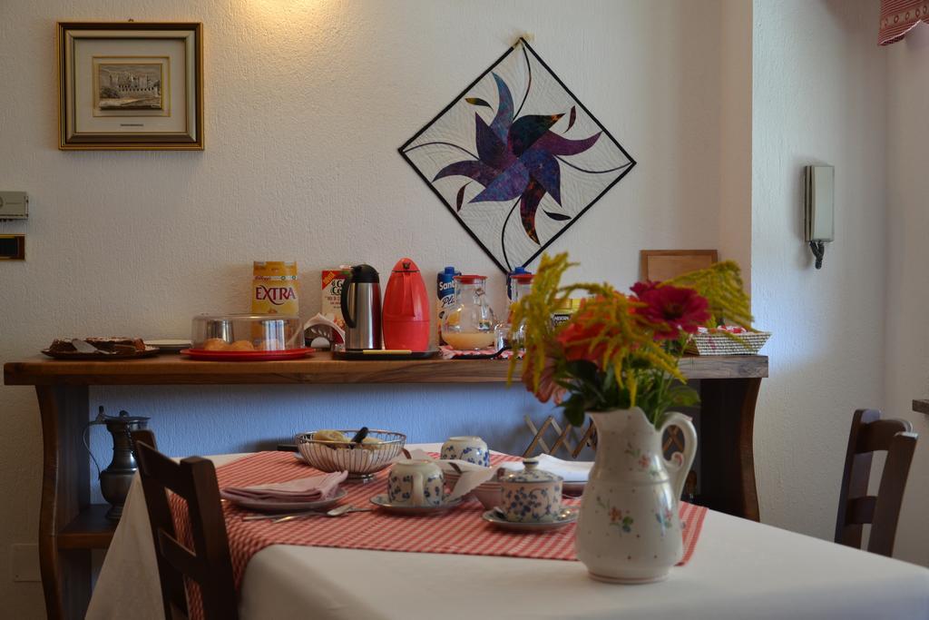 B&B Les Fleurs Gignod Esterno foto